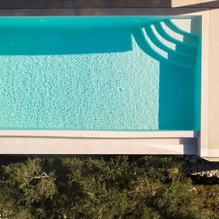 Villa Stunning Lefkada - 2 Bedrooms - Souyadora - Infinty Pool - Far Reaching Sea Views *