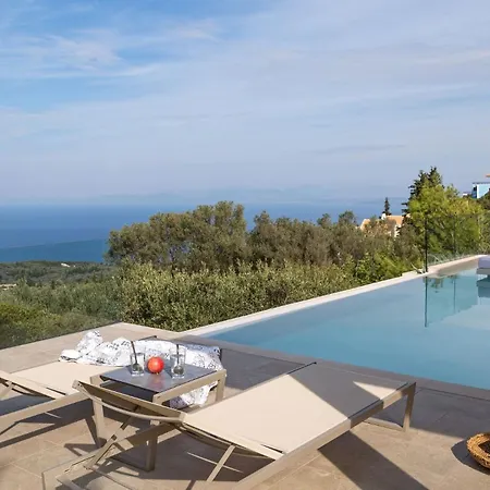 Stunning Lefkada - 2 Bedrooms - Souyadora - Infinty Pool - Far Reaching Sea Views Villa